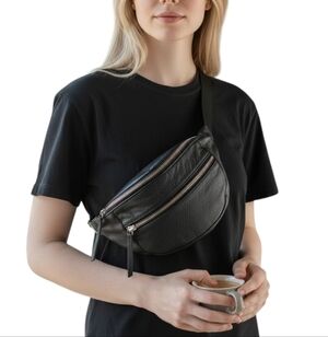 Free People Calf Leather Zip Belt Bag EUC